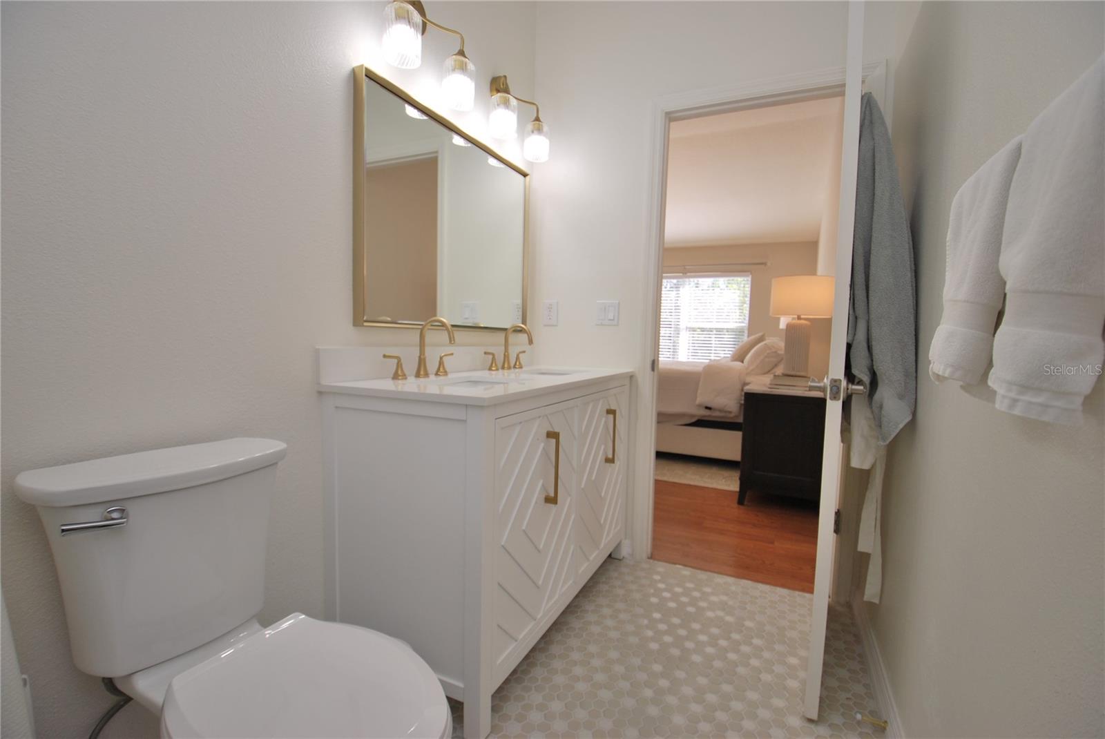 Image 17 of 24 For 11251 Windsor Place Circle