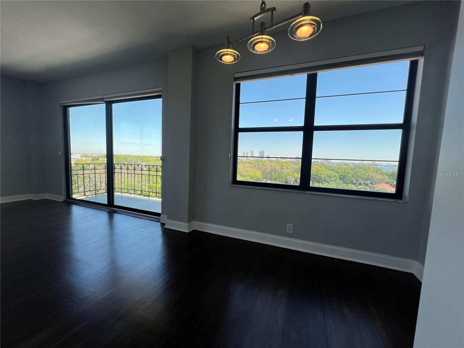 Image 5 of 27 For 2109 Bayshore Boulevard 707