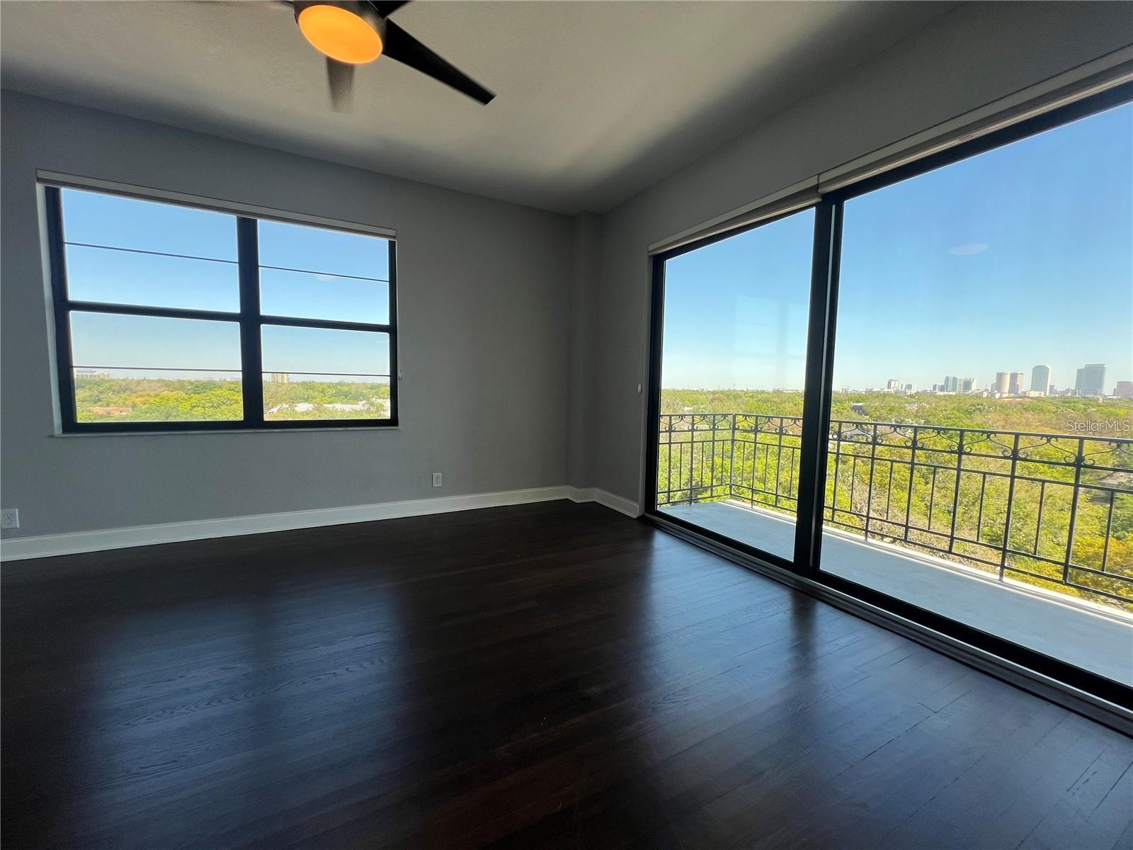 Image 6 of 27 For 2109 Bayshore Boulevard 707