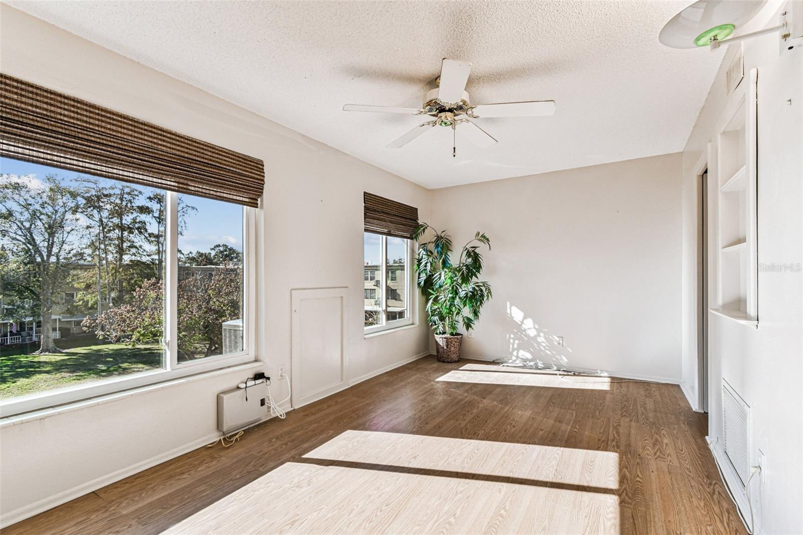 Image 10 of 62 For 2455 Finlandia Lane 67