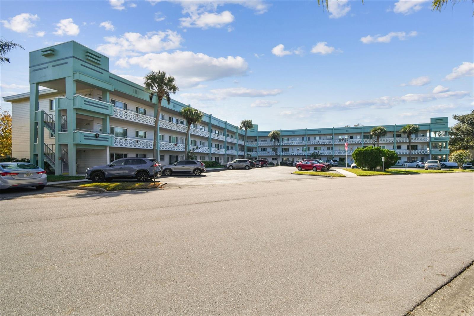 Image 3 of 62 For 2455 Finlandia Lane 67