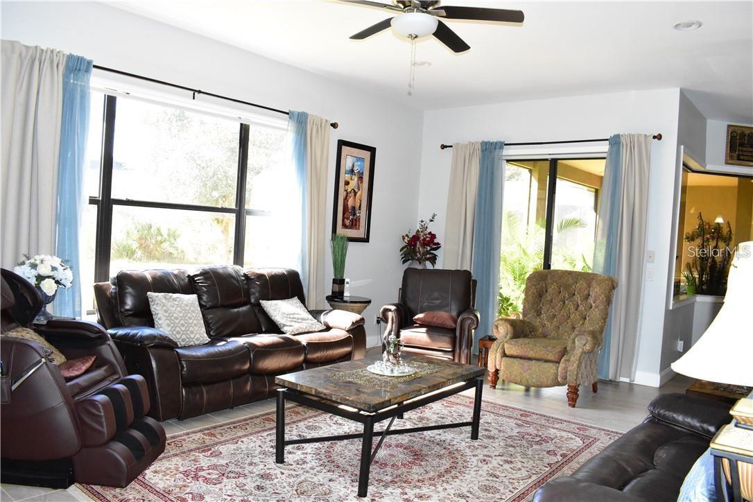 Image 12 of 51 For 20104 Pond Spring Way