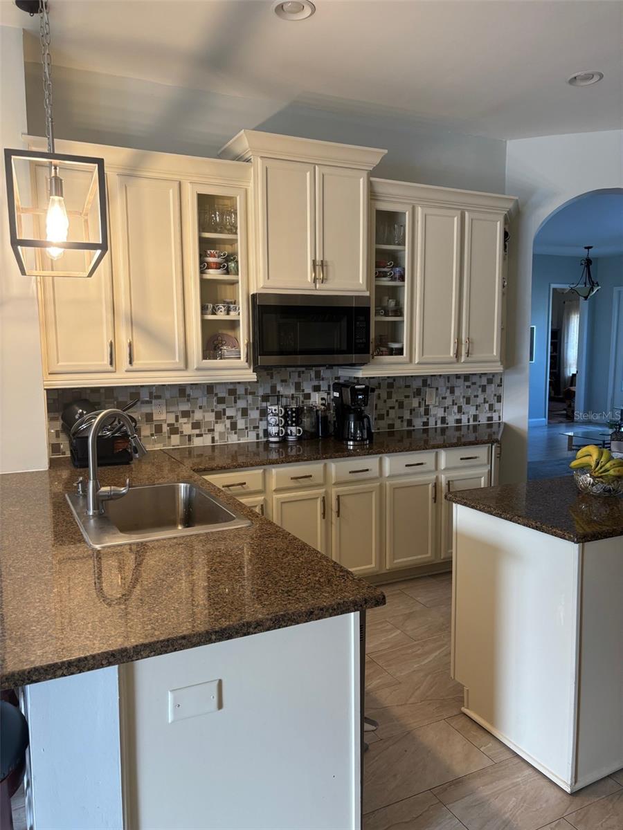 Image 15 of 51 For 20104 Pond Spring Way