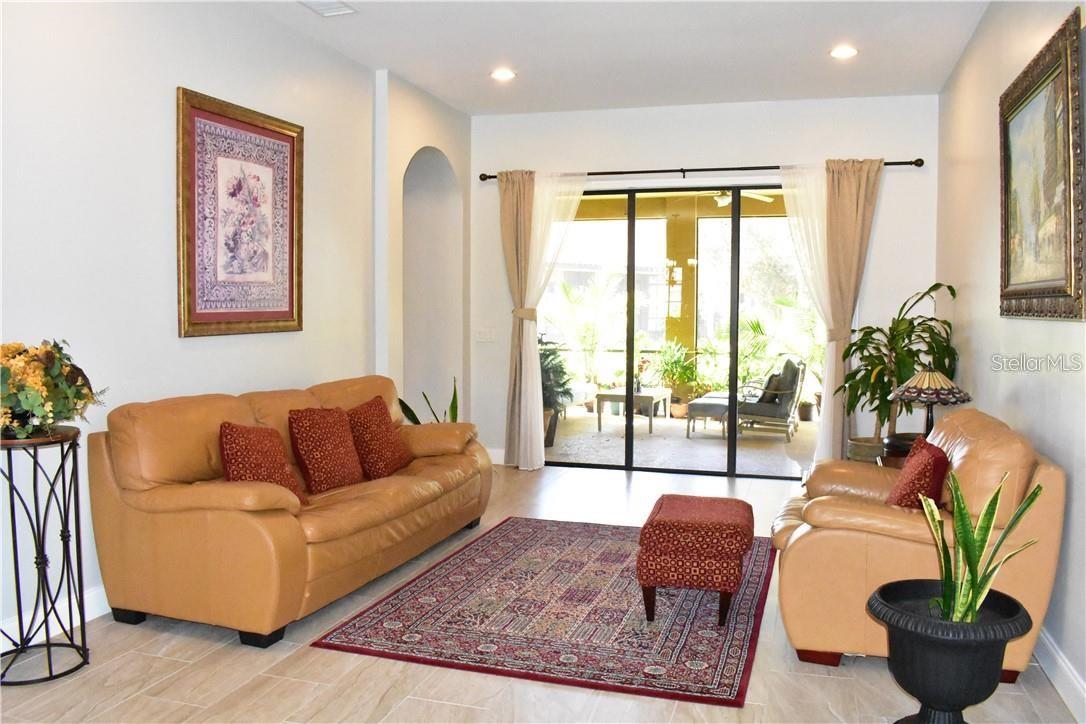 Image 9 of 51 For 20104 Pond Spring Way