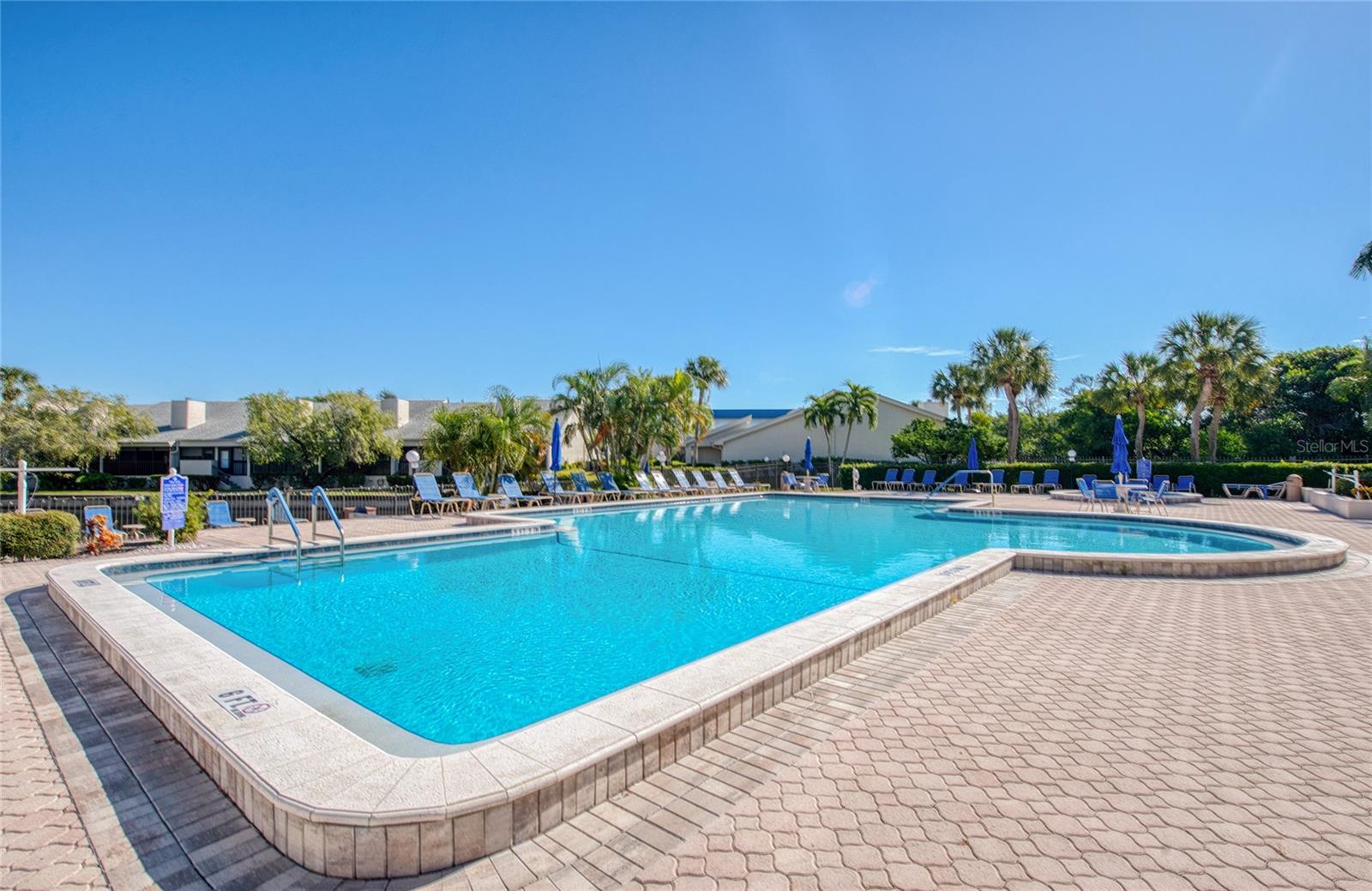 Image 50 of 59 For 1304 Pasadena Avenue S 3