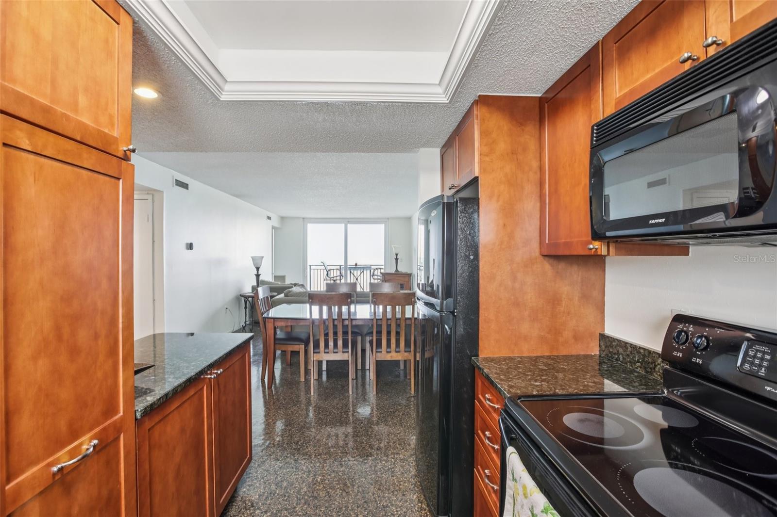 Image 11 of 44 For 9 Haig Place 704