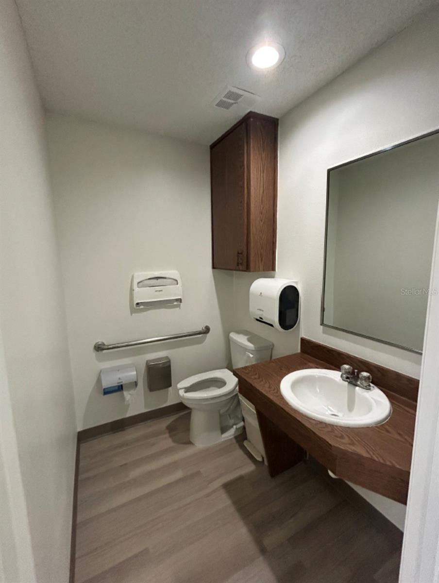 Image 5 of 9 For 38030 Medical Center Avenue