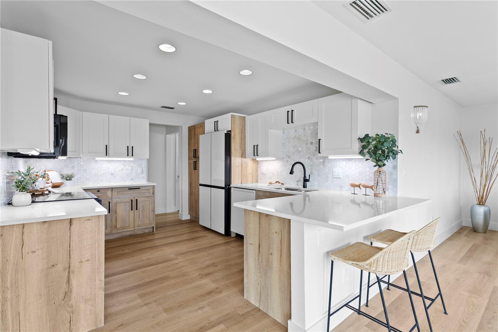 Image 10 of 38 For 350 Julia Circle