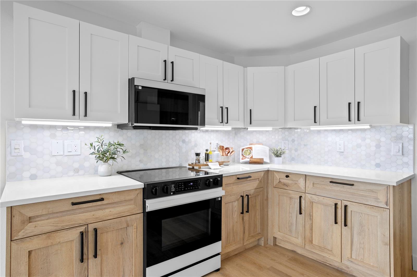 Image 12 of 38 For 350 Julia Circle