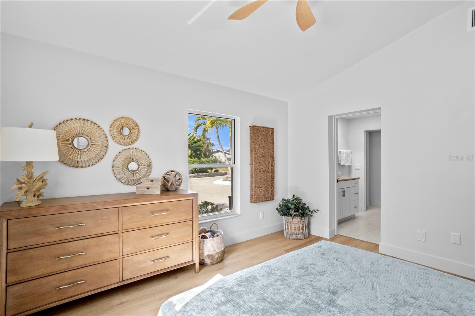 Image 20 of 38 For 350 Julia Circle