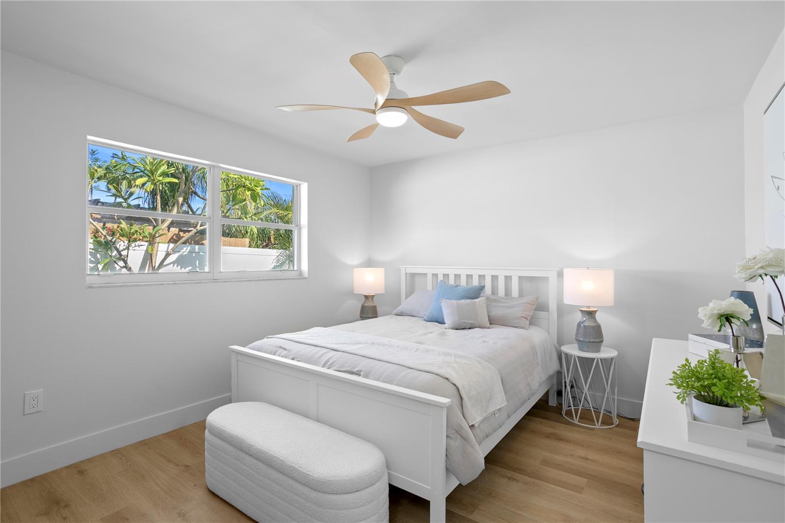 Image 22 of 38 For 350 Julia Circle