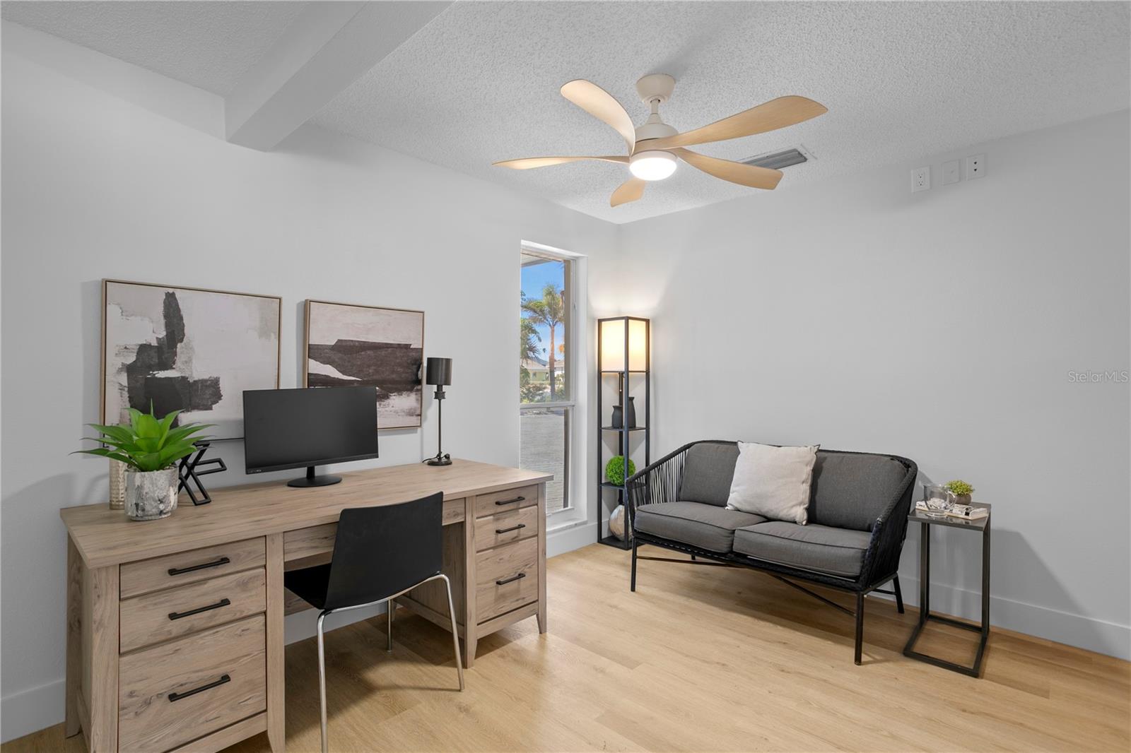 Image 24 of 38 For 350 Julia Circle