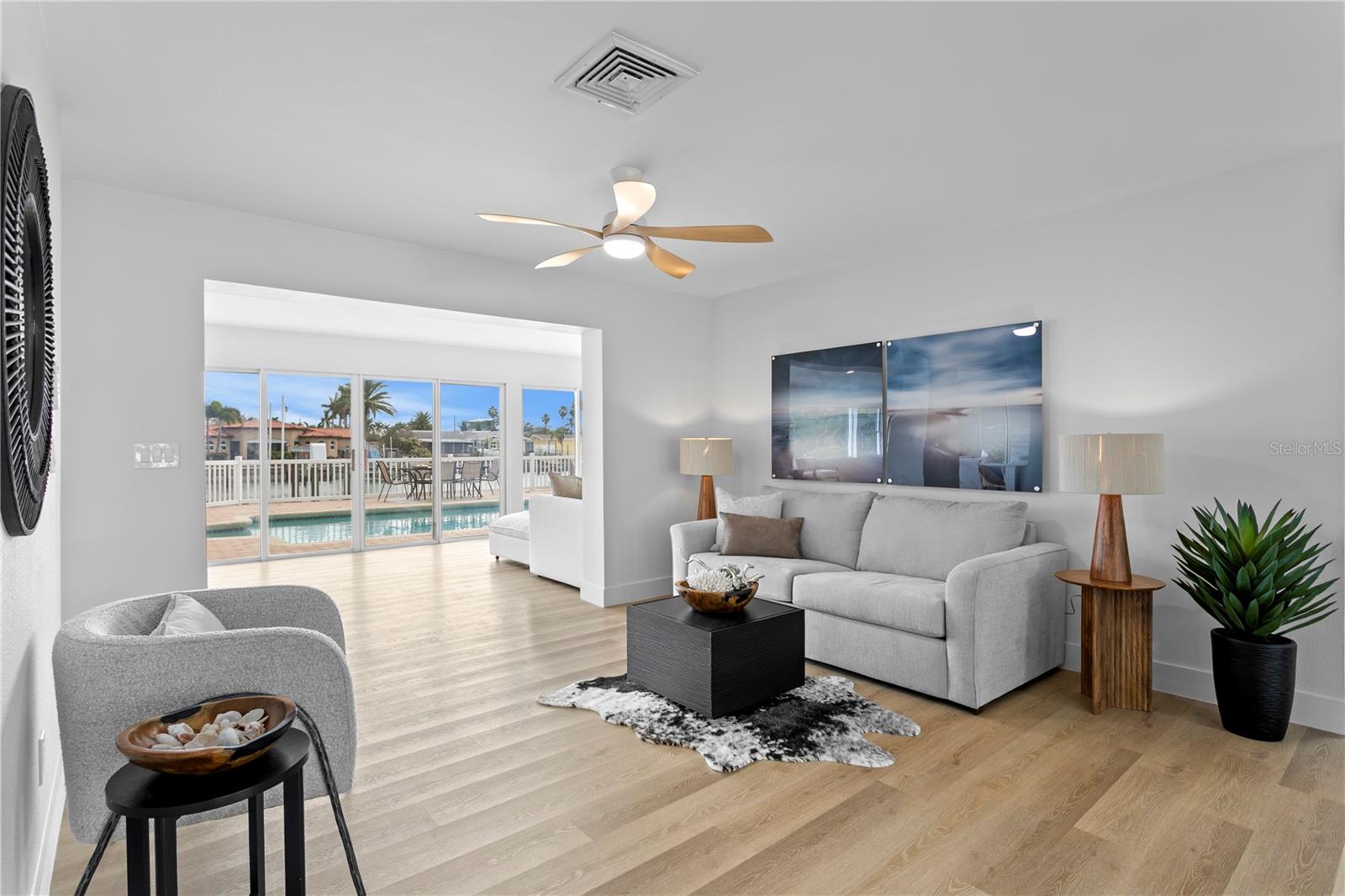 Image 3 of 38 For 350 Julia Circle