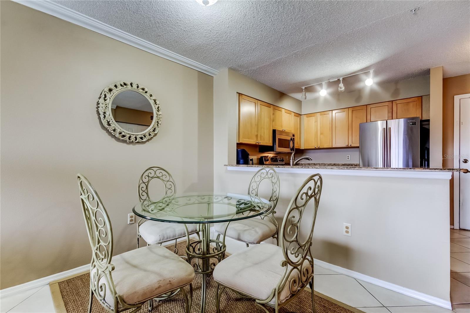 Listing photo id 11 for 2400 Feather Sound Drive 1334