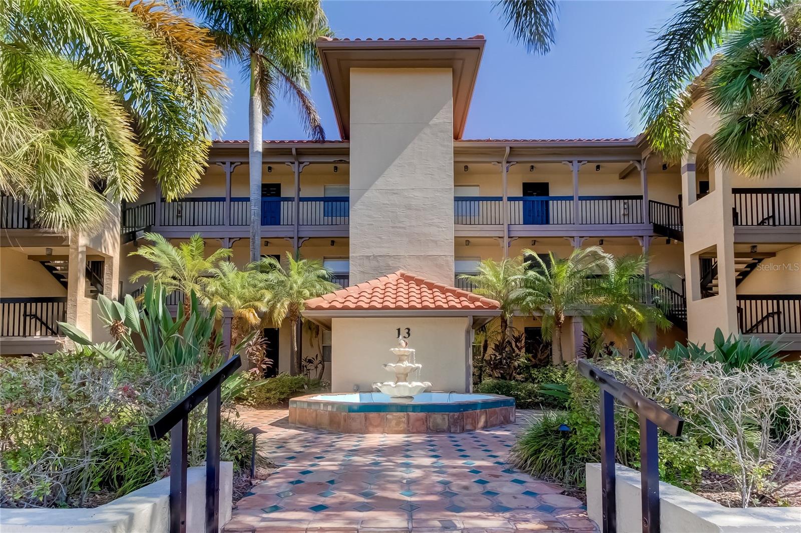 Listing photo id 0 for 2400 Feather Sound Drive 1334