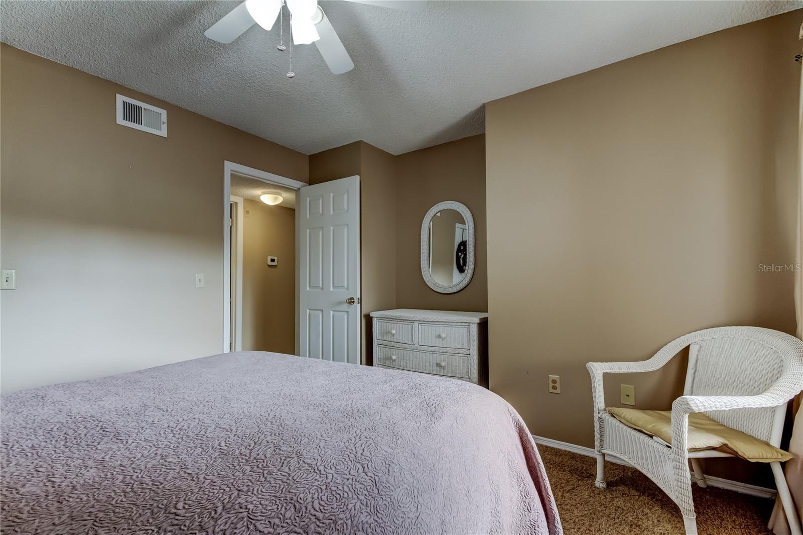 Listing photo id 24 for 2400 Feather Sound Drive 1334