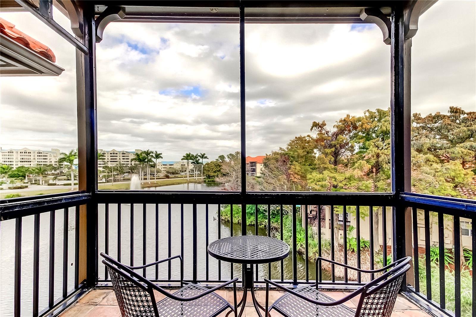 Listing photo id 32 for 2400 Feather Sound Drive 1334