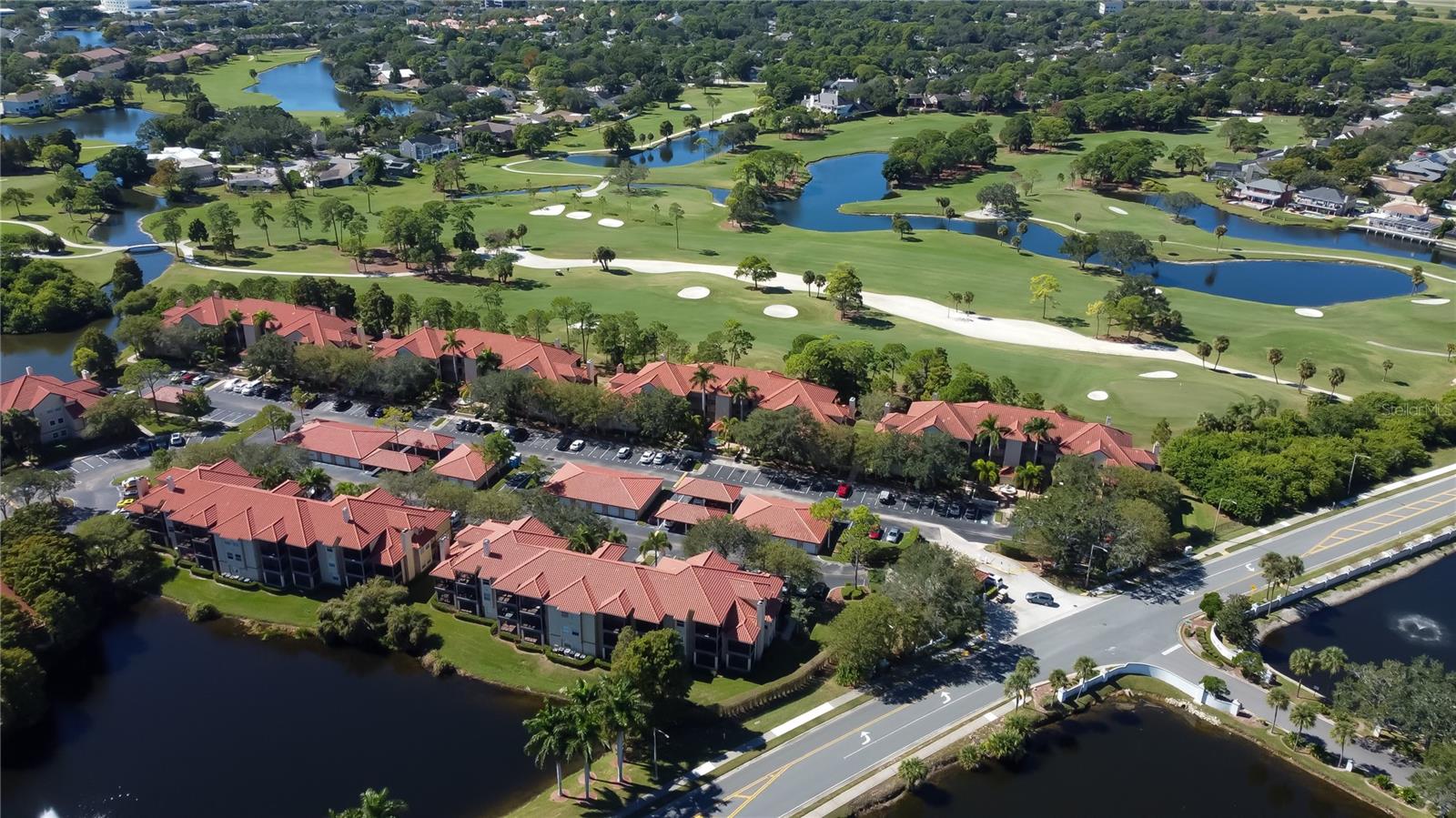 Listing photo id 56 for 2400 Feather Sound Drive 1334