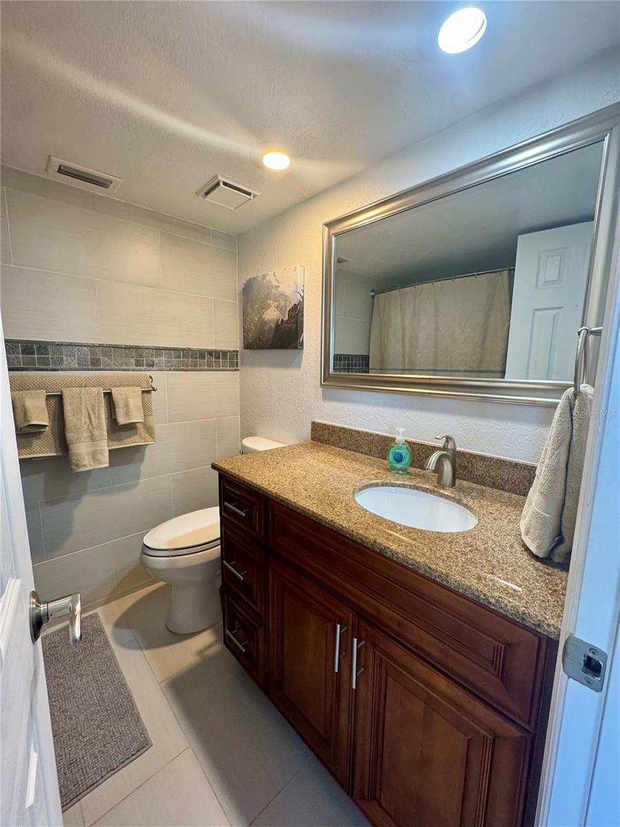 Image 34 of 65 For 1230 Gulf Boulevard 1402