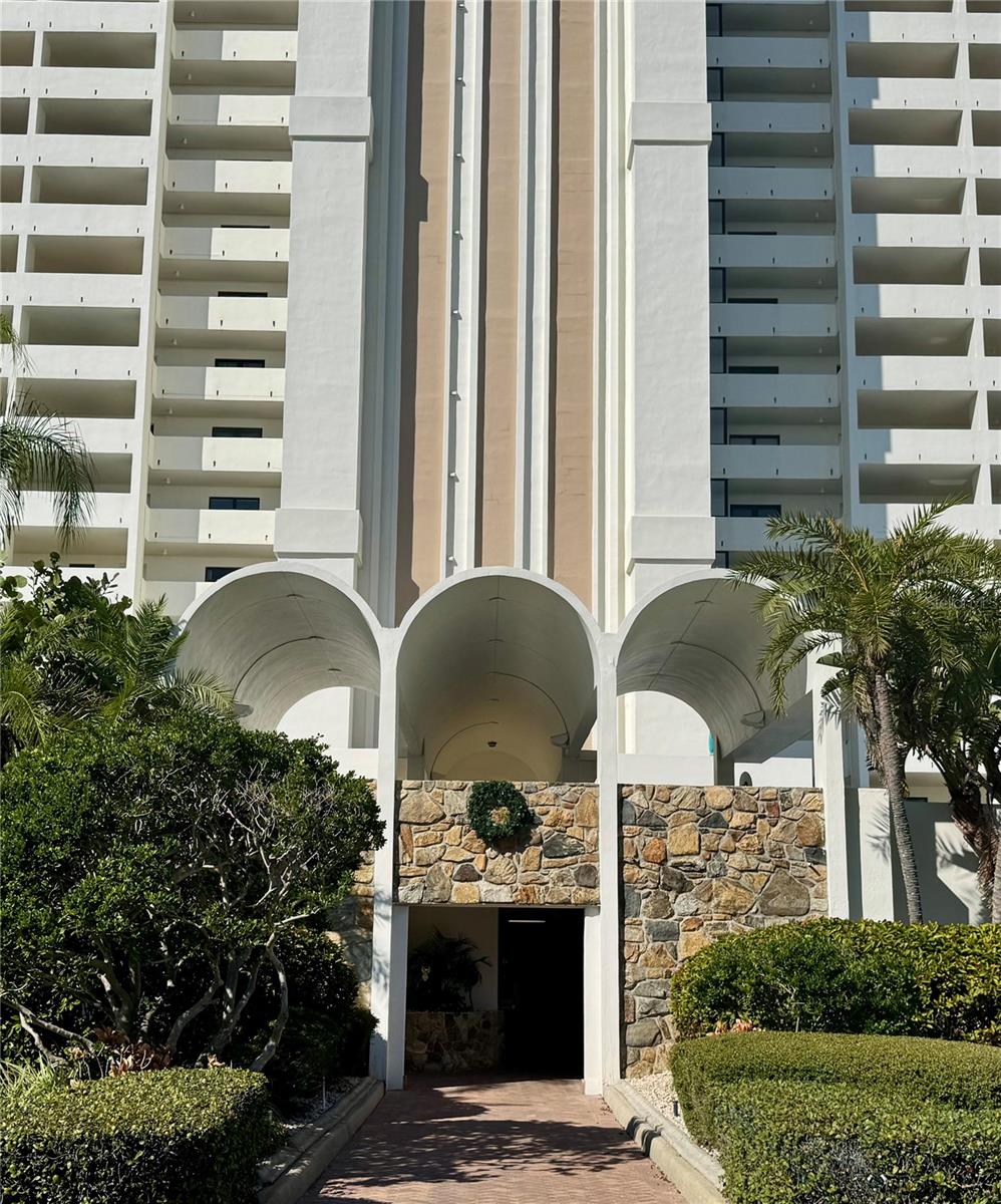 Image 43 of 65 For 1230 Gulf Boulevard 1402