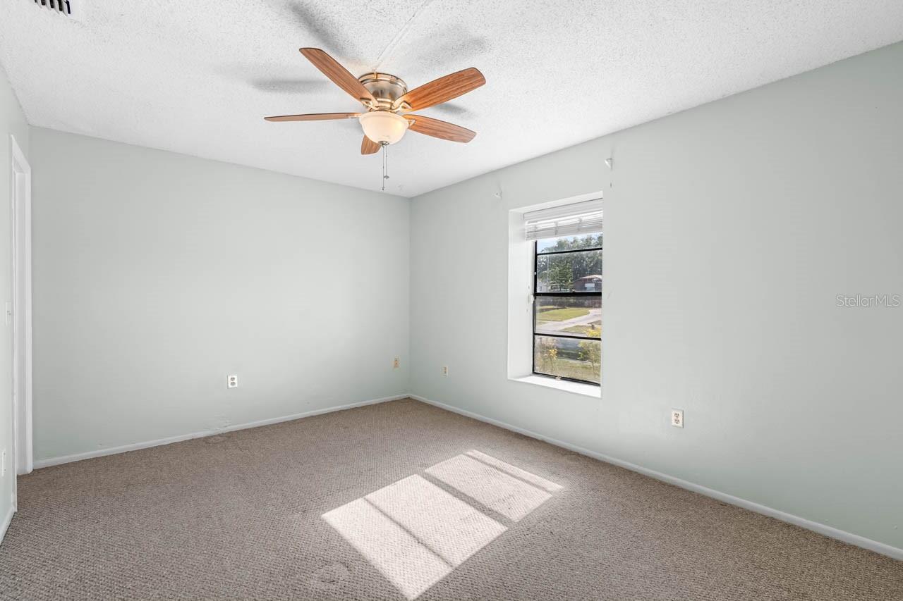 Image 12 of 28 For 1424 Vinetree Drive