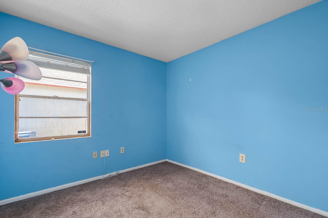 Image 15 of 28 For 1424 Vinetree Drive