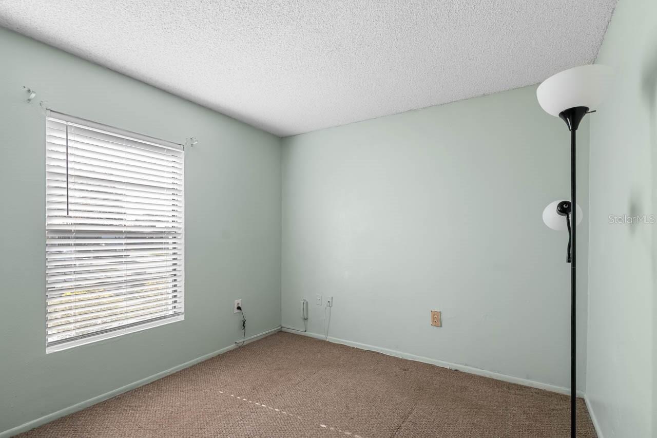 Image 18 of 28 For 1424 Vinetree Drive