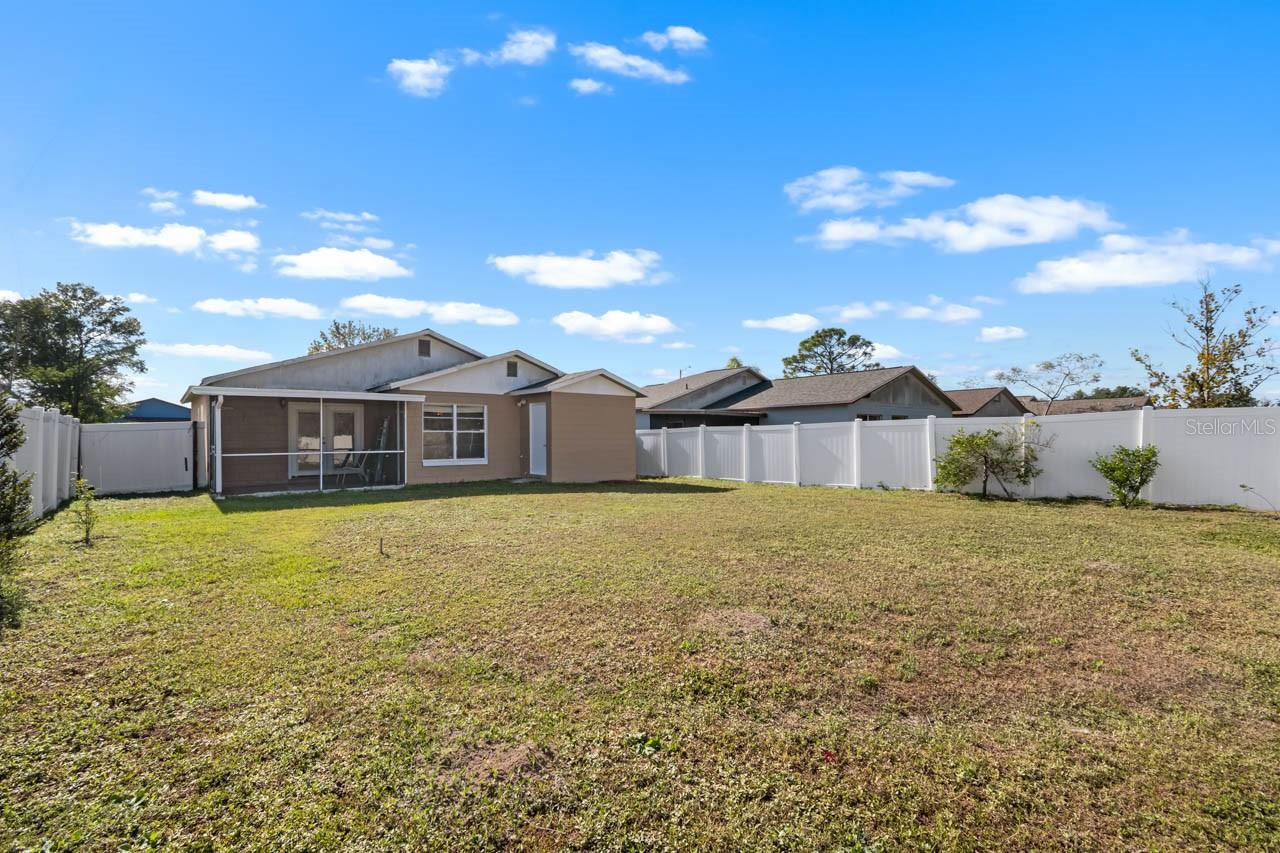 Image 24 of 28 For 1424 Vinetree Drive