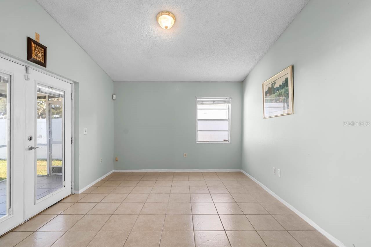 Image 6 of 28 For 1424 Vinetree Drive