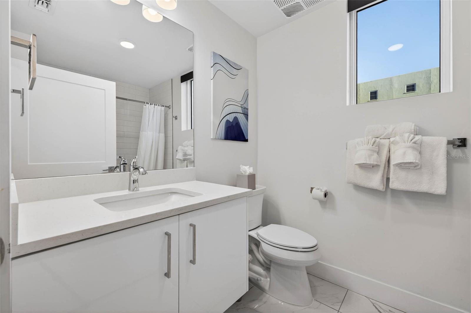 Image 11 of 56 For 11500 Gulf Boulevard 301