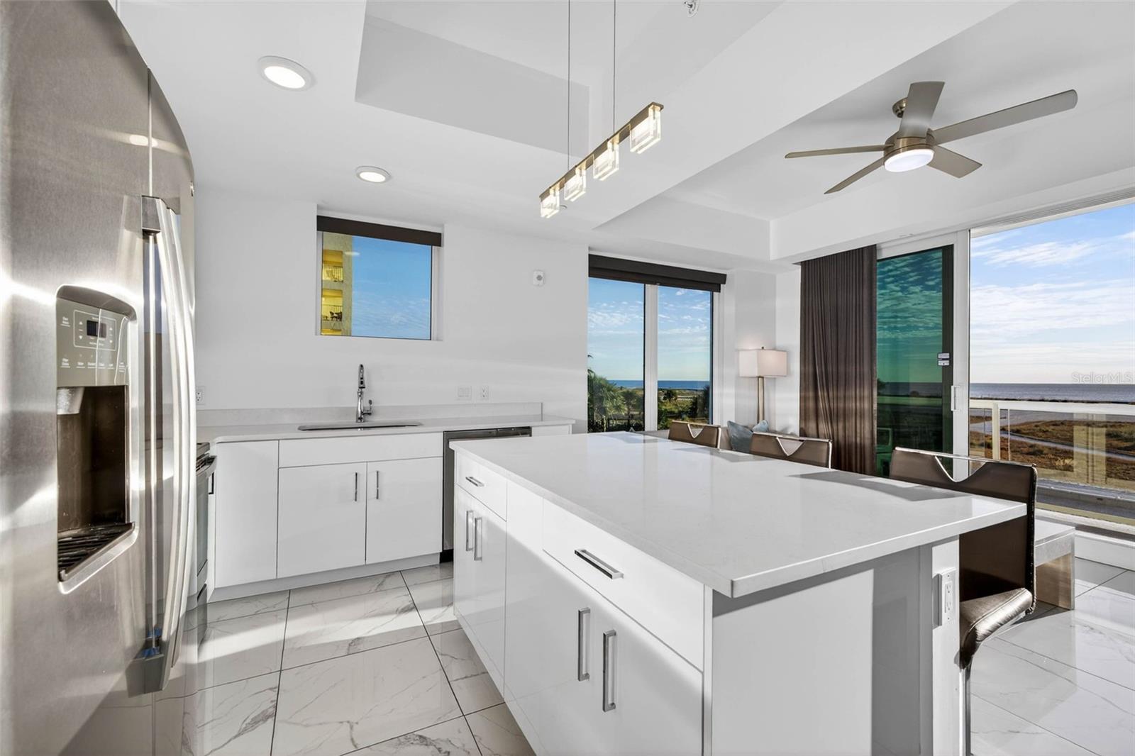 Image 17 of 56 For 11500 Gulf Boulevard 301