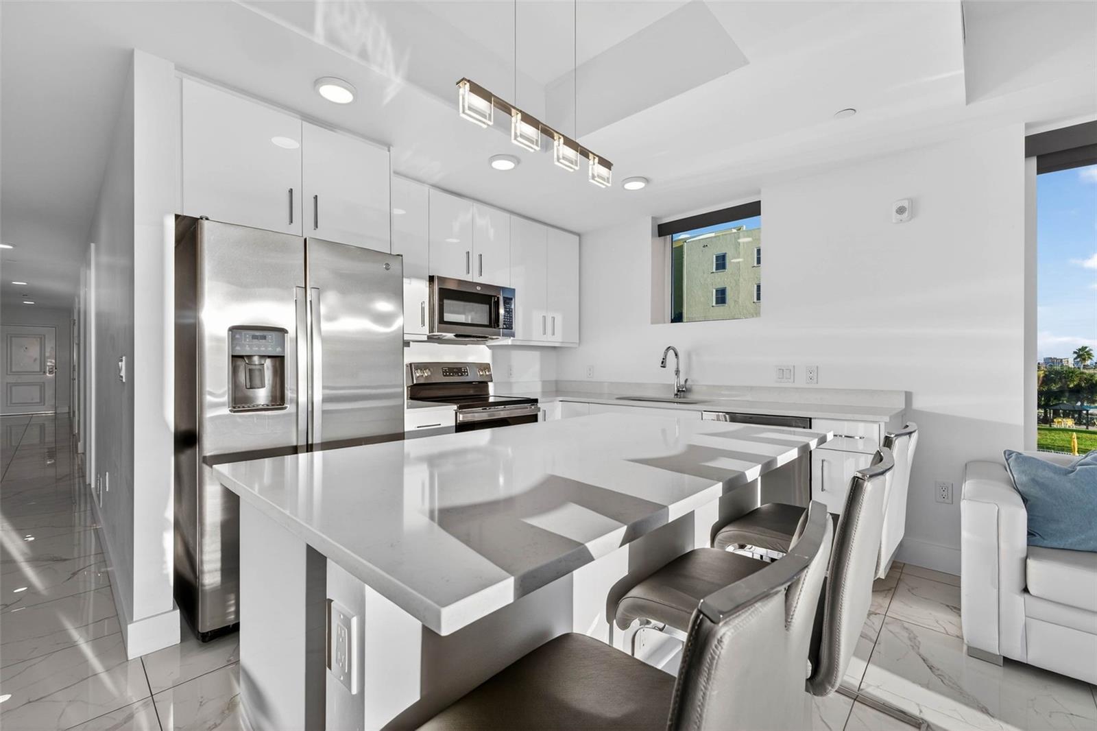 Image 23 of 56 For 11500 Gulf Boulevard 301