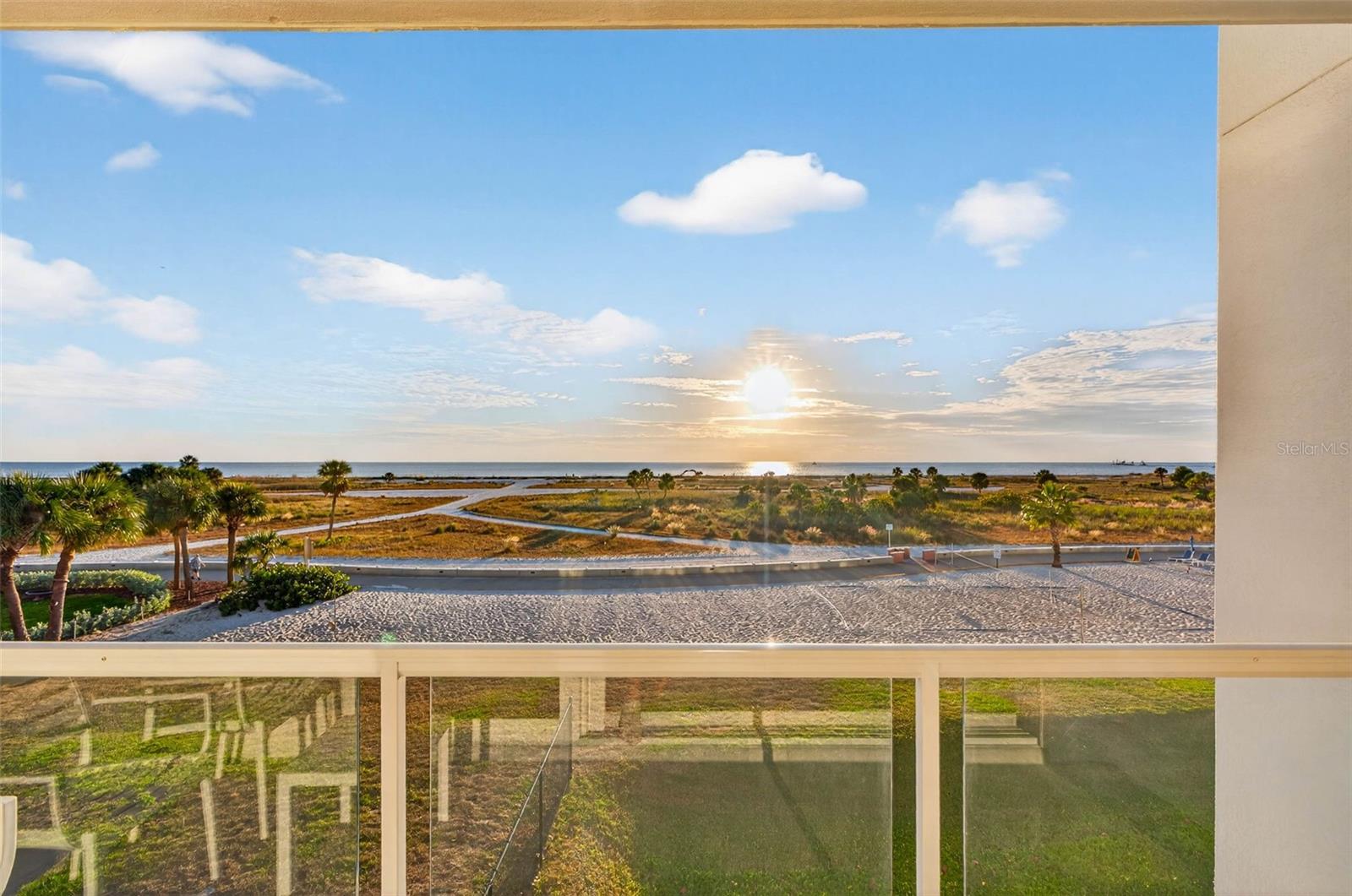 Image 25 of 56 For 11500 Gulf Boulevard 301