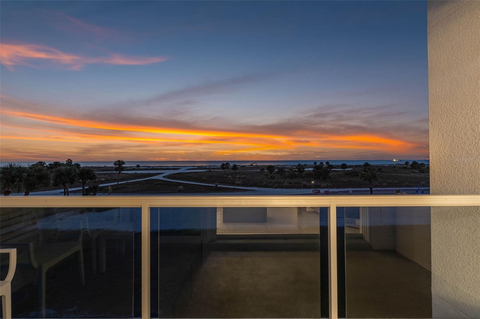 Image 27 of 56 For 11500 Gulf Boulevard 301