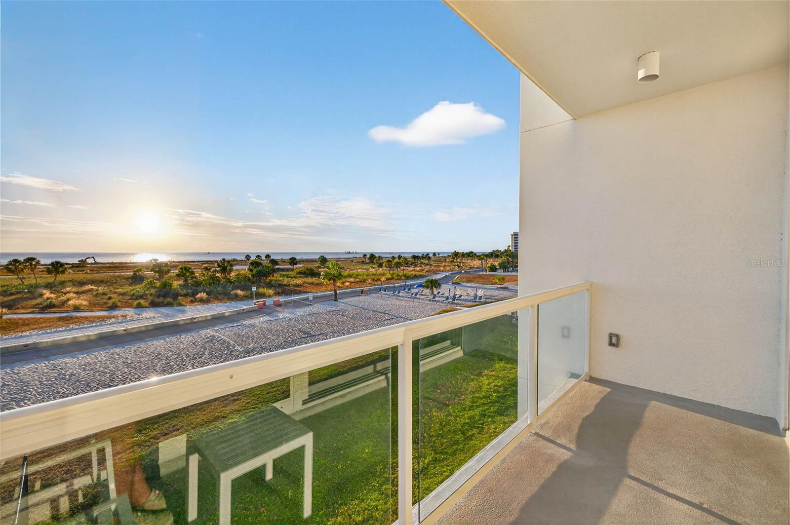 Image 30 of 56 For 11500 Gulf Boulevard 301