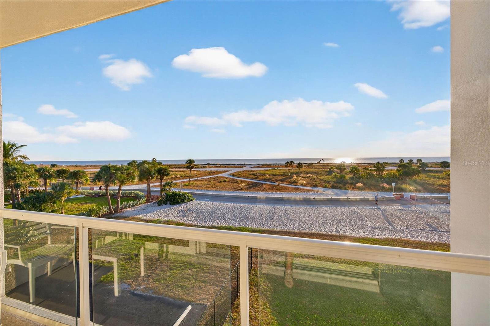 Image 31 of 56 For 11500 Gulf Boulevard 301