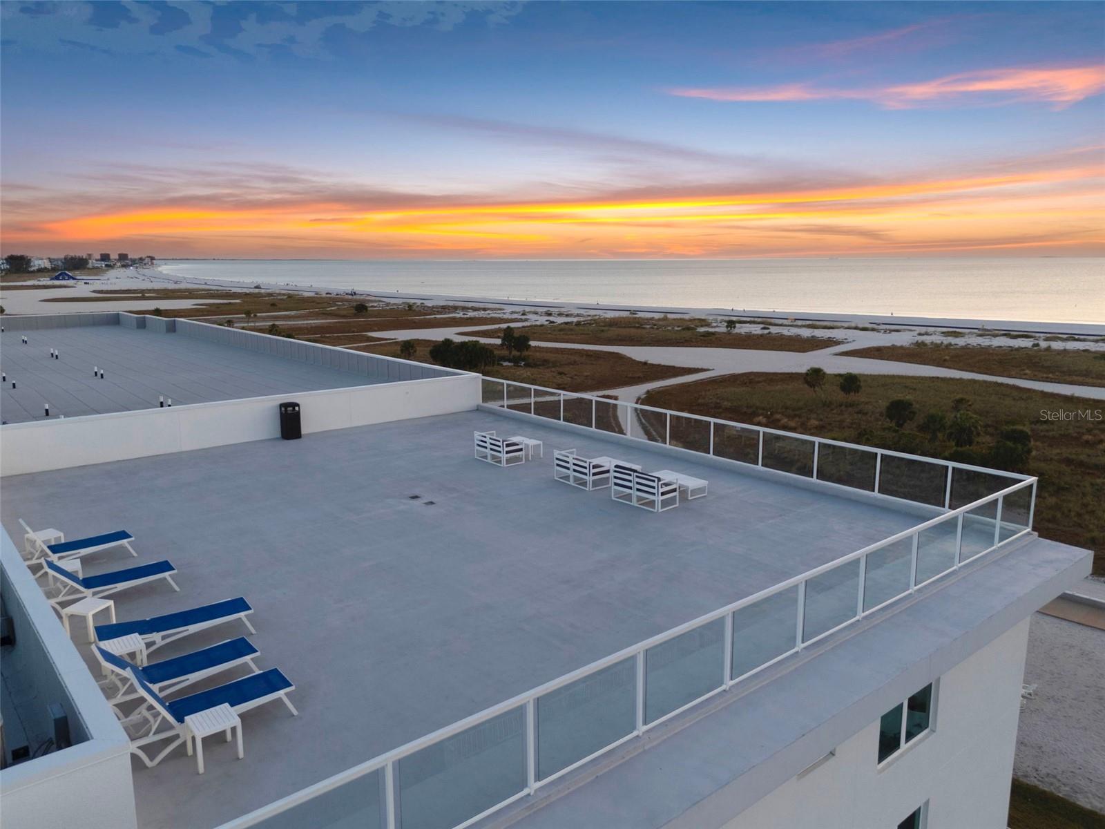 Image 49 of 56 For 11500 Gulf Boulevard 301