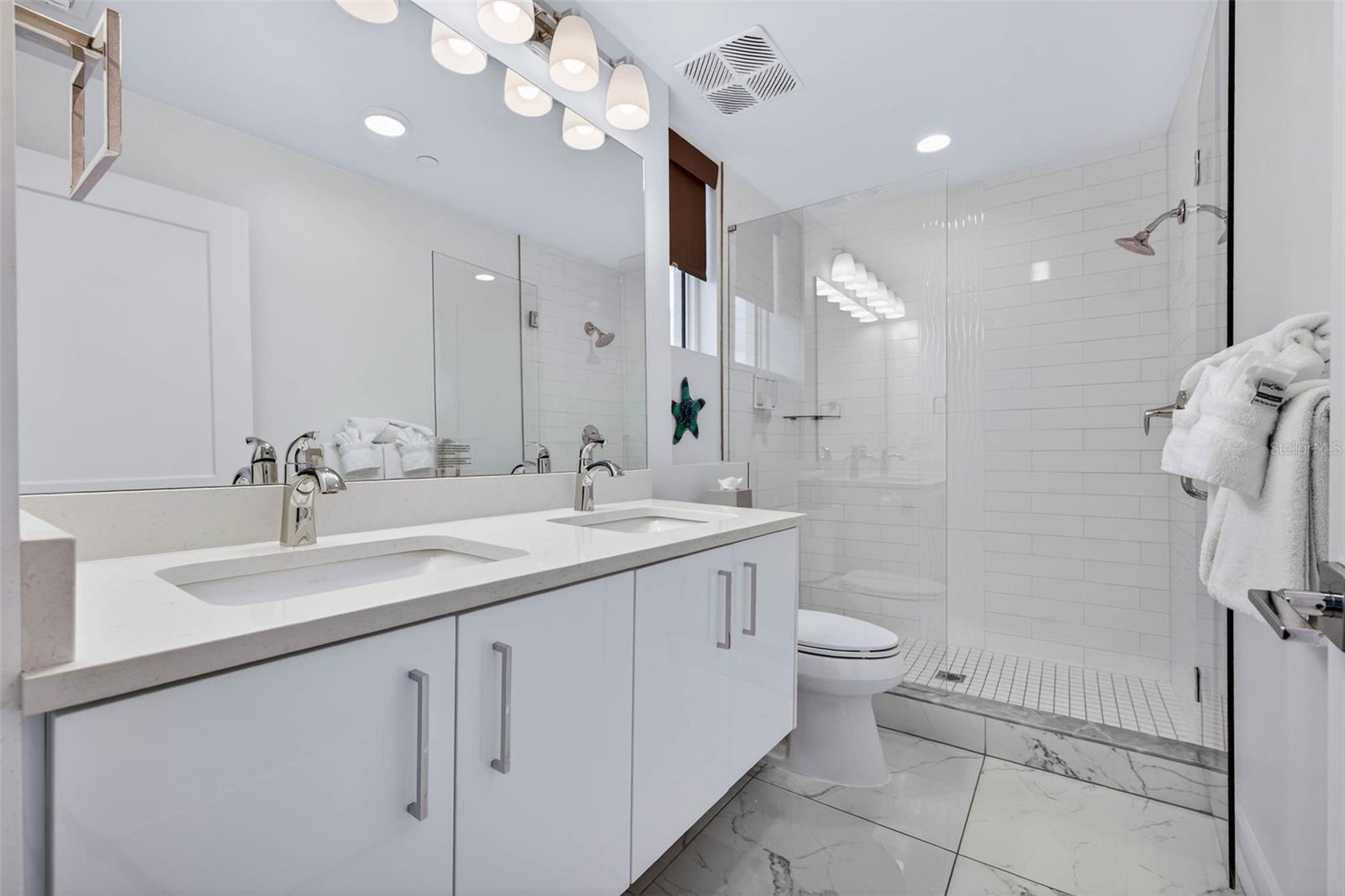 Image 6 of 56 For 11500 Gulf Boulevard 301