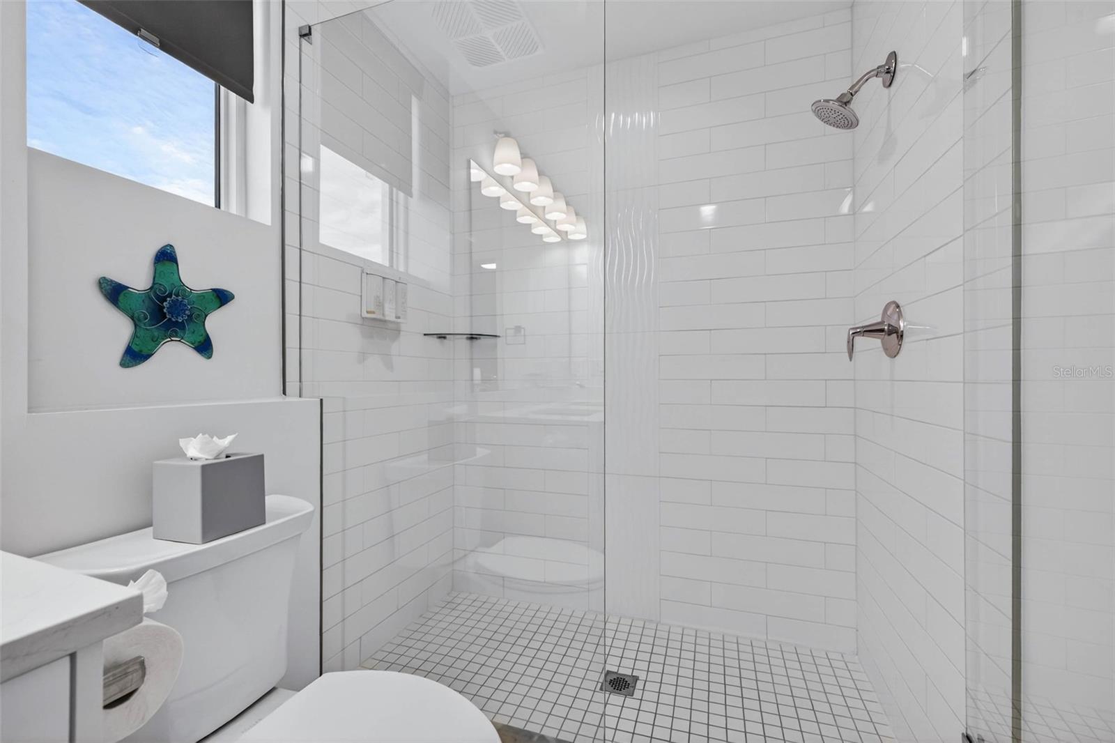 Image 7 of 56 For 11500 Gulf Boulevard 301