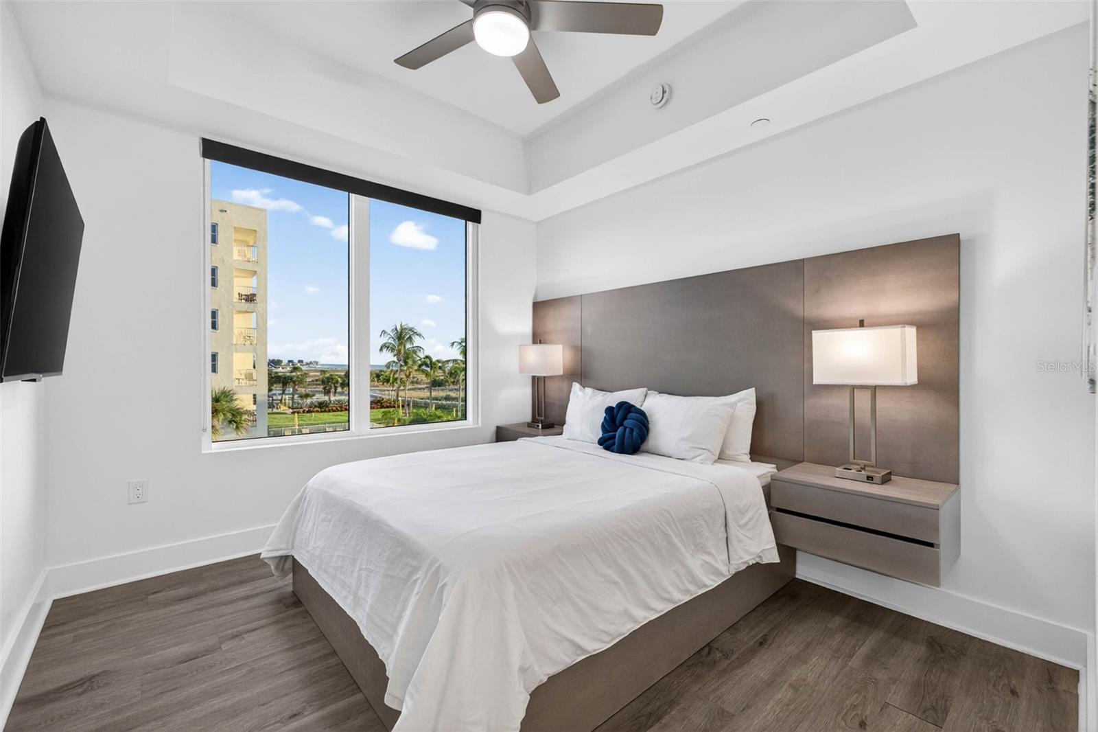 Image 9 of 56 For 11500 Gulf Boulevard 301