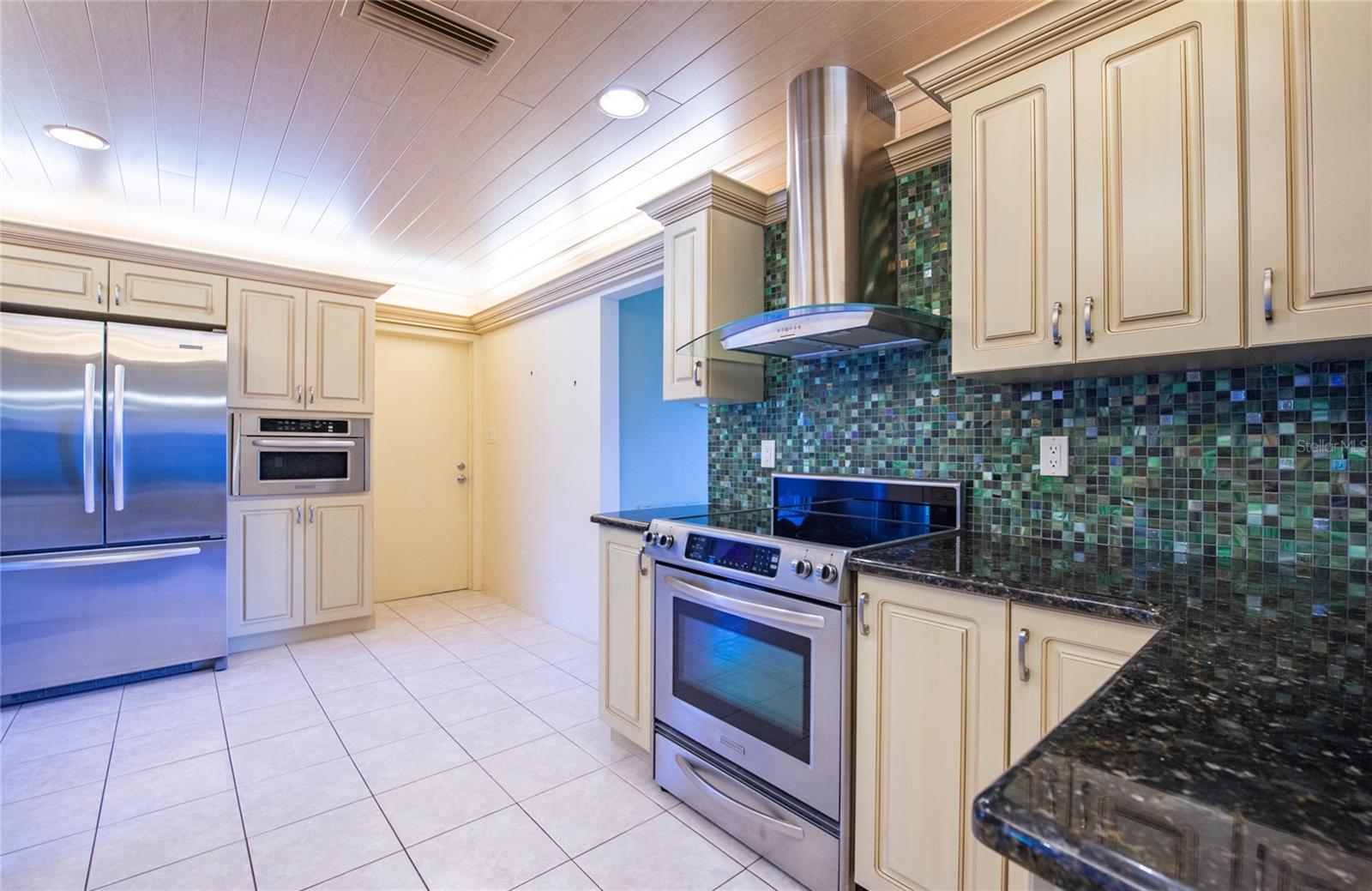 Image 16 of 55 For 9548 141st Street