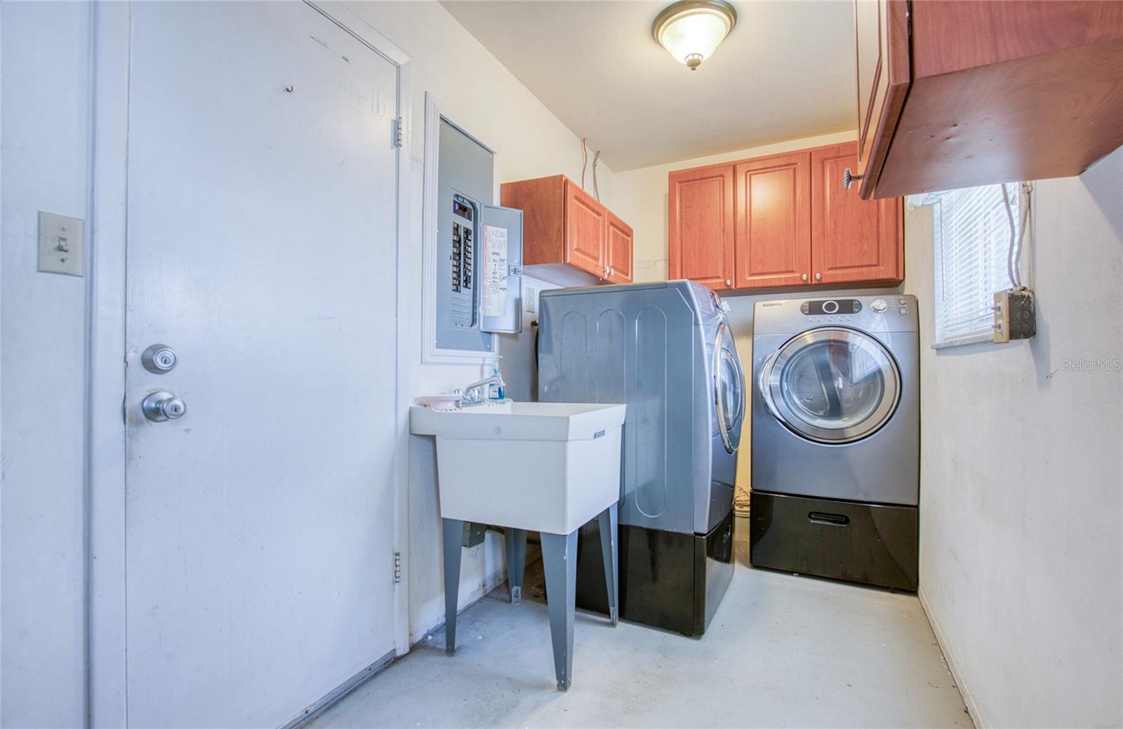 Image 36 of 55 For 9548 141st Street