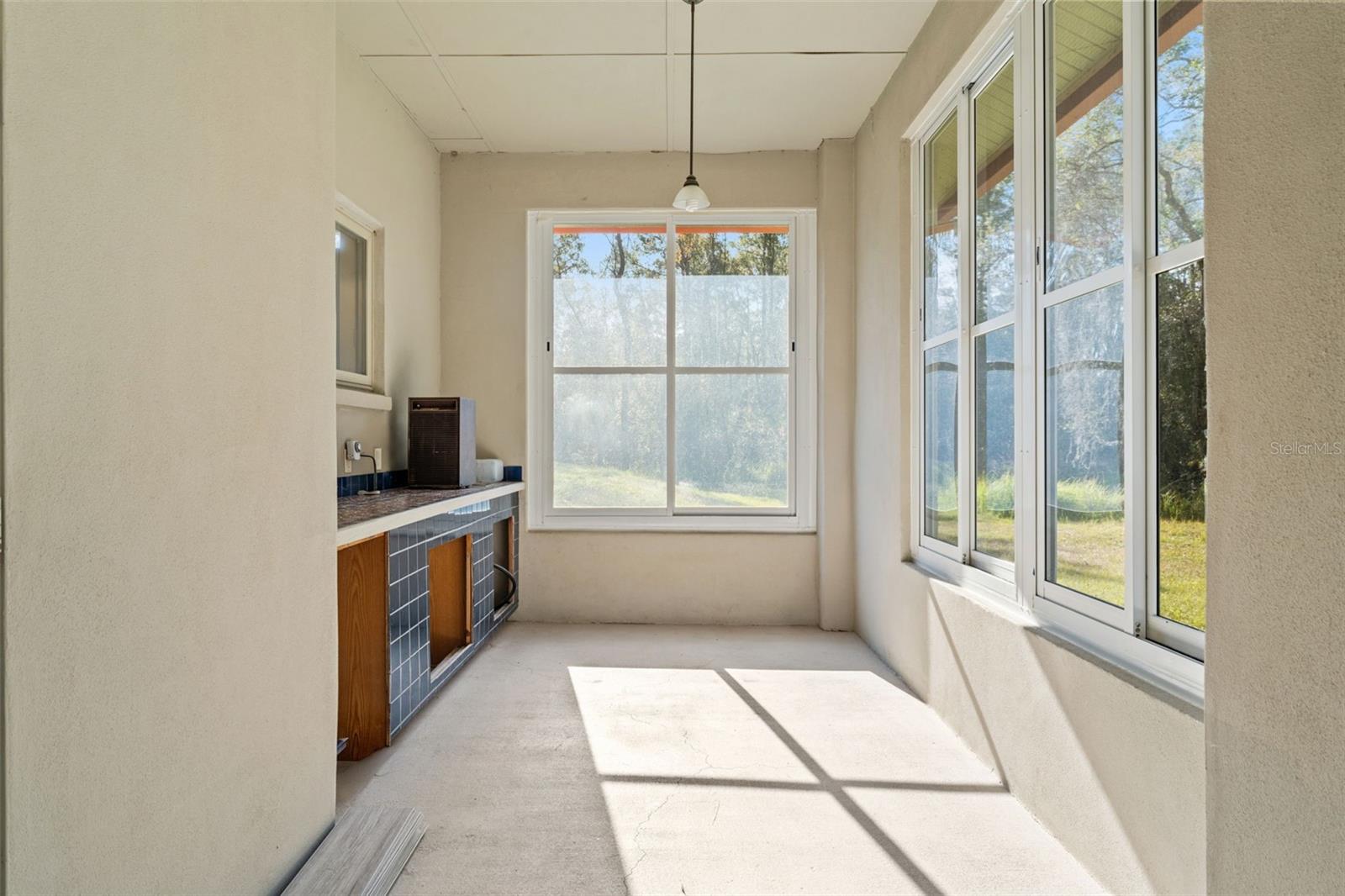 Image 25 of 41 For 3247 Saturn Road