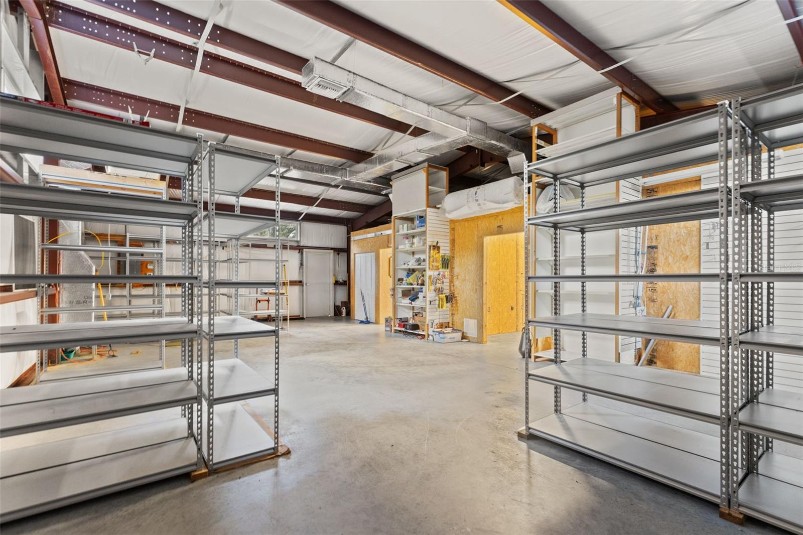 Image 39 of 41 For 3247 Saturn Road