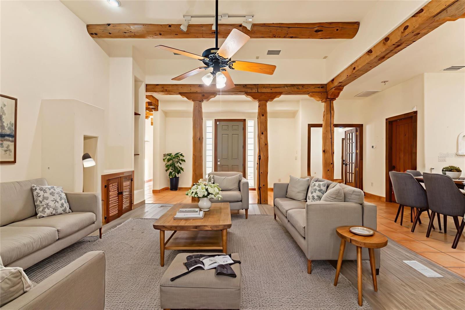 Image 4 of 41 For 3247 Saturn Road