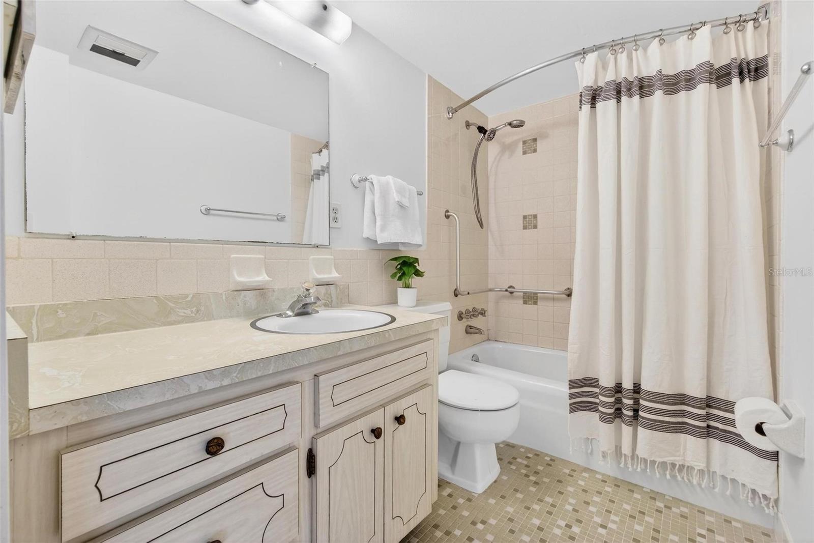 Image 11 of 14 For 3125 36th Street N 303