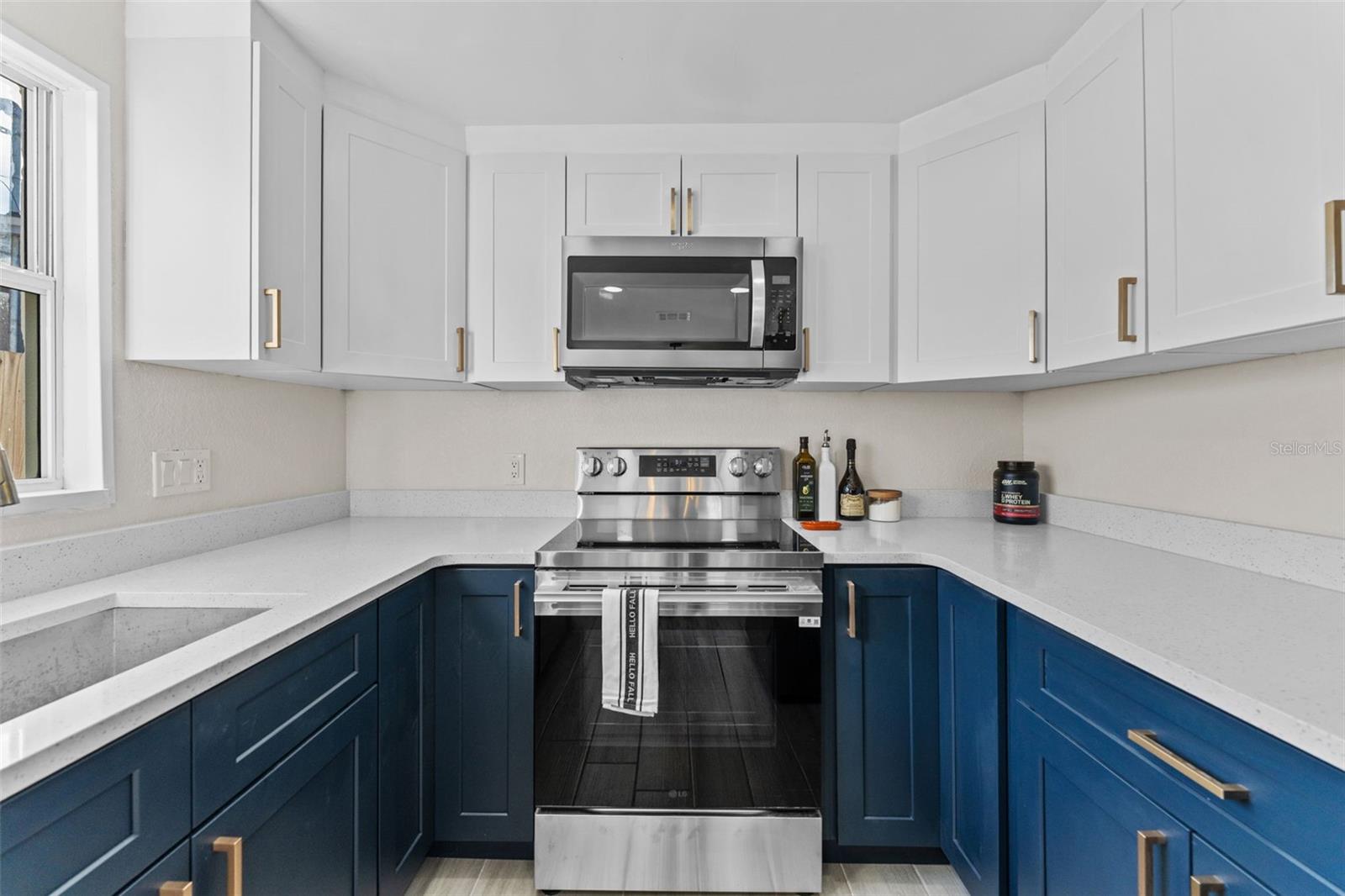 Image 11 of 28 For 5501 Denver Street Ne