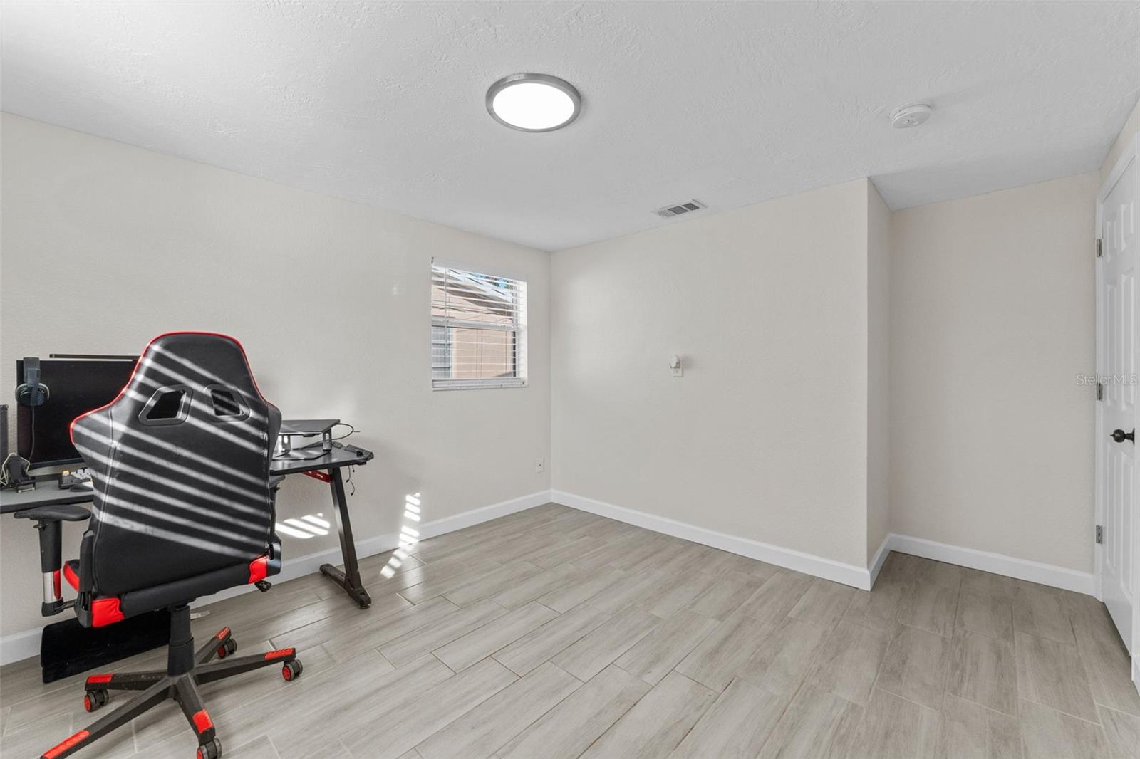 Image 20 of 28 For 5501 Denver Street Ne