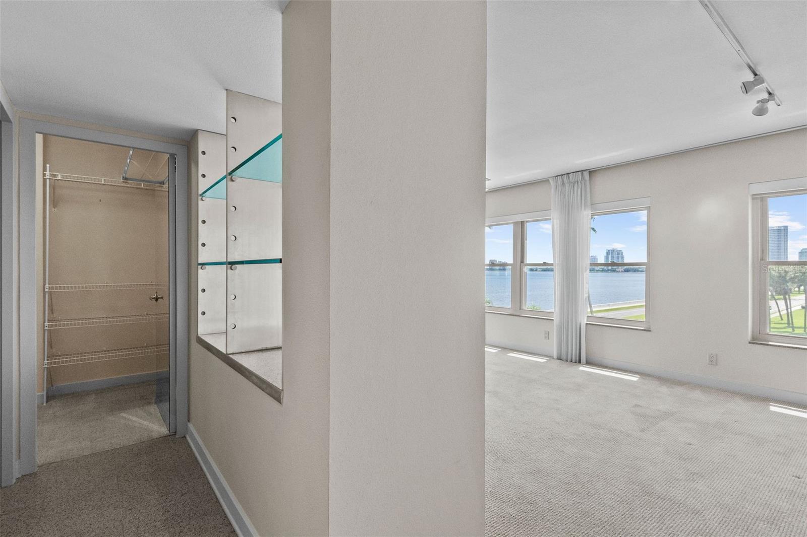 Image 22 of 31 For 2401 Bayshore Boulevard 410