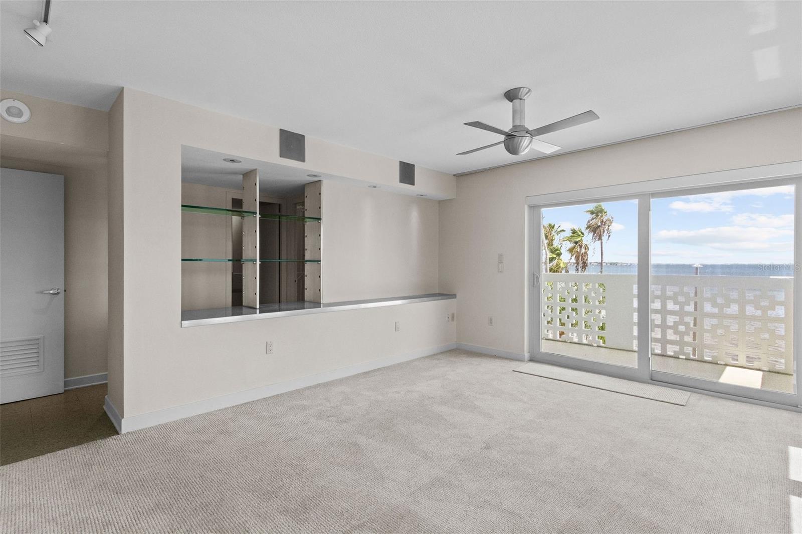 Image 23 of 31 For 2401 Bayshore Boulevard 410